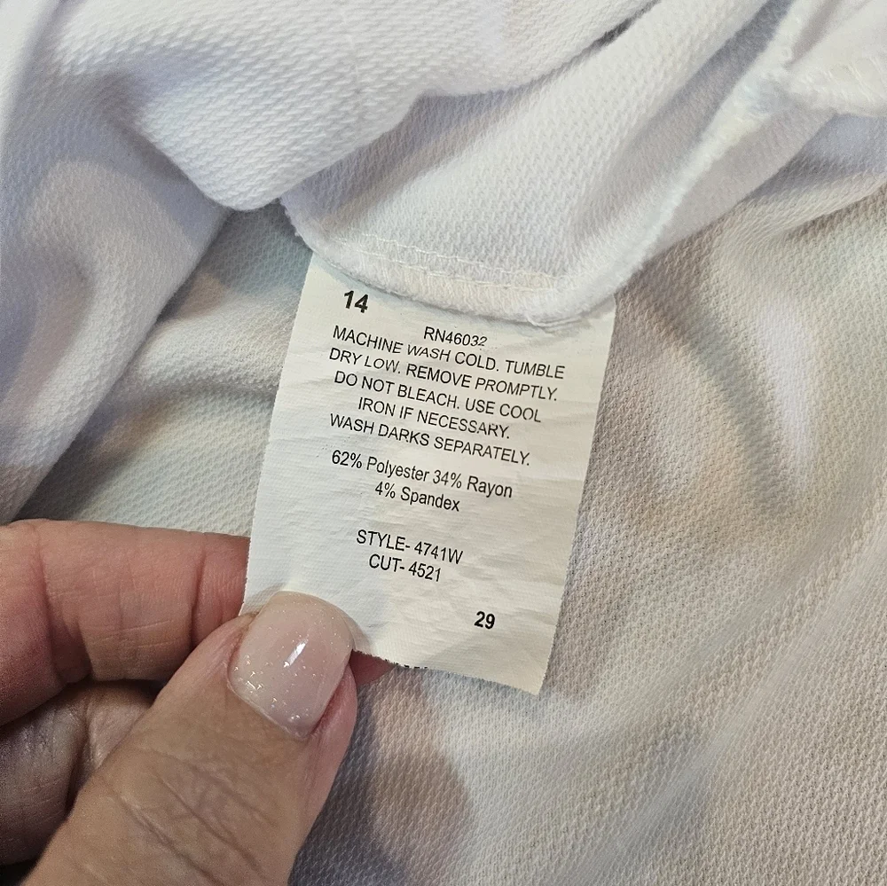 N Touch White Tunic Top 3X Plus Size 3/4 Sleeve Pockets Stretch Knit